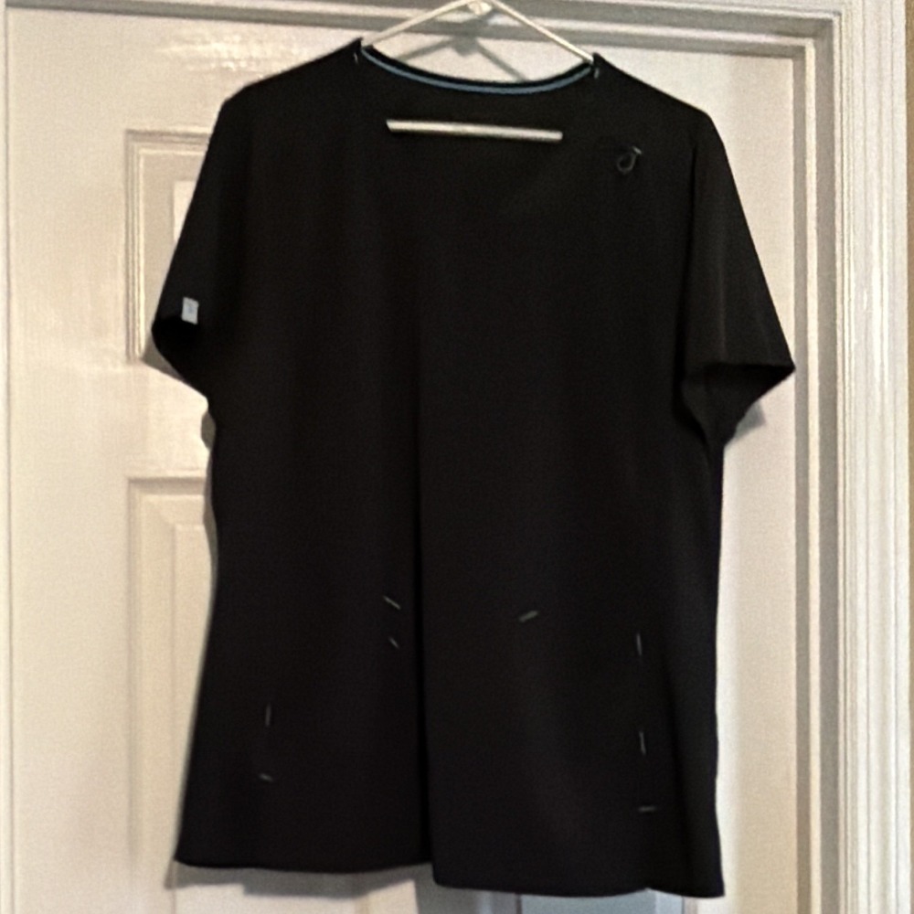 Scrubstar Women's Scrub Top Size 2XL, Black Solid V-Neck Short Sleeve - Picture 2 of 13